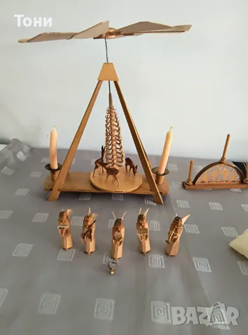 Винтидж Коледна пирамида Carousel Original Erzgebirge Expertic Hergestellt IN DER DDR