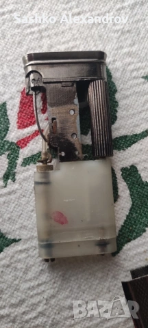 Винтидж газова запалка PLAYBOY - 60/70 - те - релефно лого работеща, снимка 12 - Други ценни предмети - 53667560