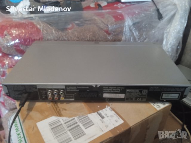 Dvd плеър Panasonic dvd-s35, снимка 3 - Плейъри, домашно кино, прожектори - 44292283