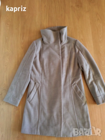 Н&М дамско палто, размер L, цена 16 евро /30лв