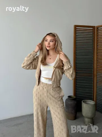 Yves Saint Laurent дамски комплект от три части , снимка 3 - Комплекти - 49823737