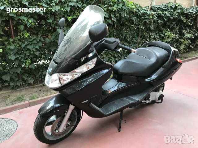 скутер Piaggio X8 150CC (на части)