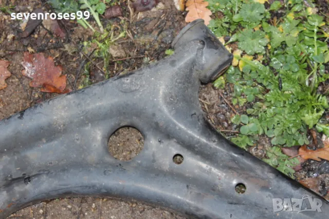 Носач преден ляв Форд Фиеста 6 2011 1.4tdci 68hp Ford Fiesta 6, снимка 3 - Части - 48315359