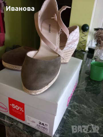 Летни обувки на платформа, снимка 2 - Дамски ежедневни обувки - 41916534