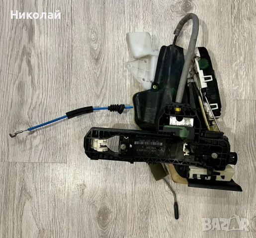 Предна дясна брава за E класа W212
