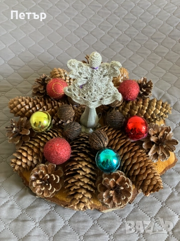 Коледна украса с шишарки, снимка 9 - Декорация за дома - 52294924
