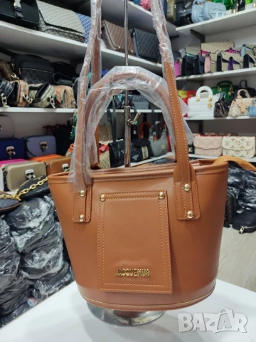 чанти Jacquemus , снимка 9 - Чанти - 50834651