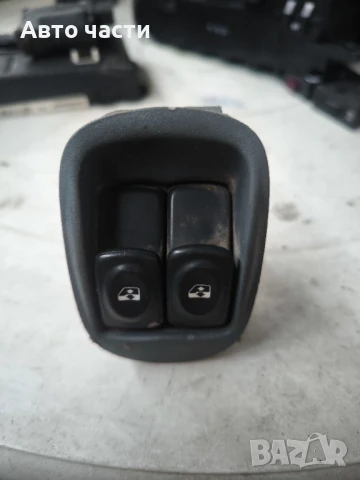 Бутон ел стъкла лява Рено Меган Сценик 1998 1.6i Renault Megane Scenic 7700836269