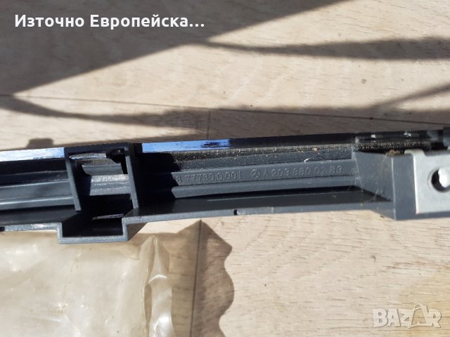 Радиаторна решетка Mercedes Benz MB W203 2038800283, снимка 3 - Части - 35978825