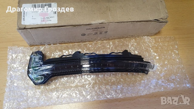 НОВ! Оригинален мигач за ляво огледало за Audi TT, Audi R8 / Ауди ТТ , (2015-2023), снимка 2 - Части - 51402919