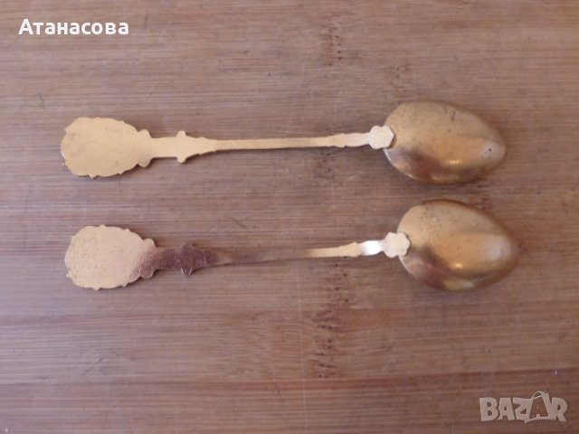 Сувенирни лъжички с емайл 2 бр 1970 г, снимка 5 - Антикварни и старинни предмети - 44375495