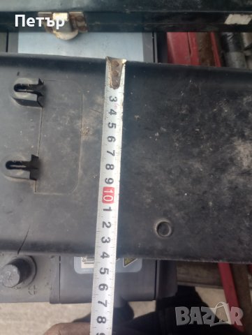 Лайсна предна дясна врата ситроен берлинго 2002-2008г 9619030477, снимка 2 - Части - 44231298