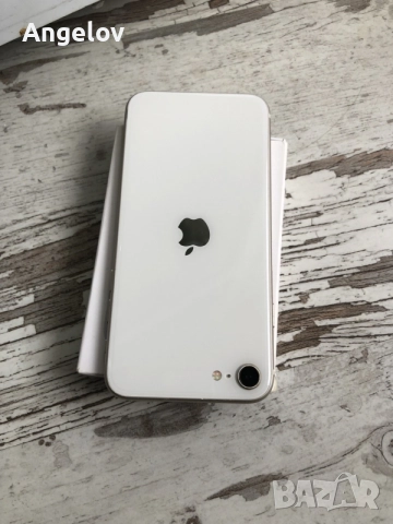 IPhone SE 3 -2022 топ състояние , снимка 3 - Apple iPhone - 56295649
