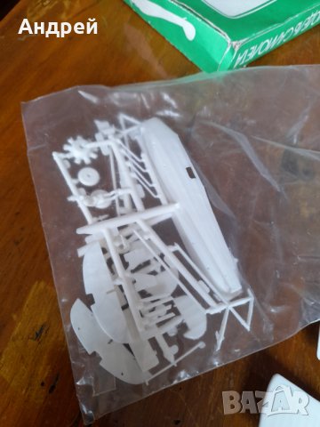 Стар модел за сглобяване,самолет, снимка 5 - Други ценни предмети - 34192454