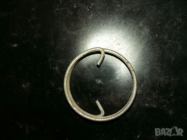 Пружина за ключалката на багажника на Москвич и др.