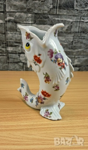 Ваза с формата на риба, декорирана с цветя, снимка 2 - Вази - 51694217