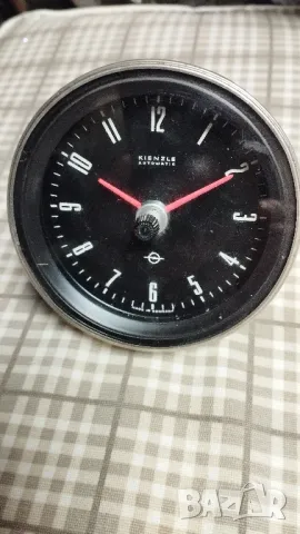 Авто ретро часовник OPEL