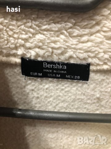 Пухена горница Bershka , снимка 7 - Суичъри - 34296414