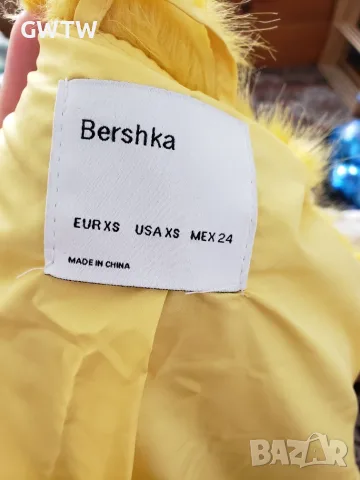 Bershka пухкаво жълто яке, снимка 3 - Якета - 56400391