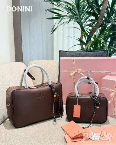 Miu Miu Дамска чанта дамска чанта, кожа