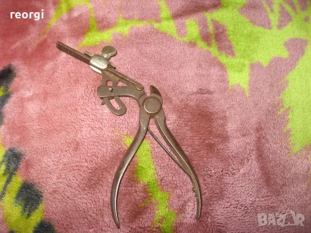 Клещи за правене на чапраз--Германия