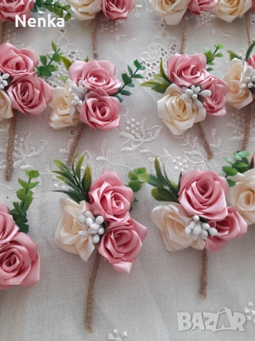 Сватбени бутониери , снимка 13 - Сватбени аксесоари - 50778272