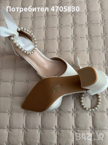 Обувки, снимка 2 - Дамски обувки на ток - 53095463