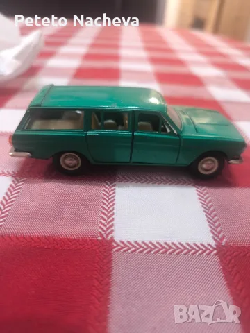 Волга СССР 1/43, снимка 4 - Колекции - 55769438