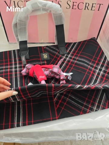 продавам Victoria's Secret оригинални парфюмни спрейове,лосиони, парфюми, комплекти, снимка 10 - Дамски парфюми - 39634514