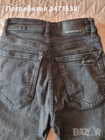 Черни дънки от Bershka, снимка 2 - Дънки - 41567259