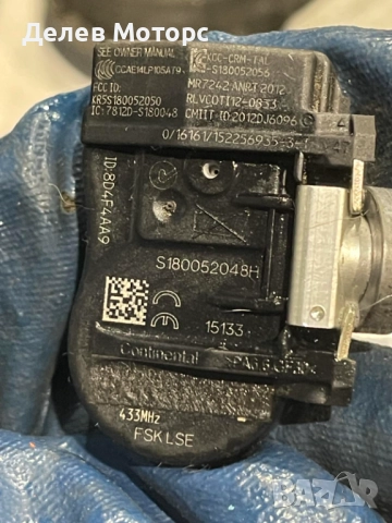 S180052048H датчик за налягане в гумите на 433MHz от Renault Megane 1.5 DCI, 110 кс., 6ск., снимка 2 - Части - 51848407