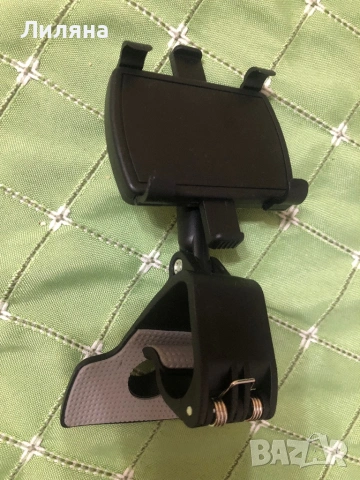 Стойка за телефон в кола