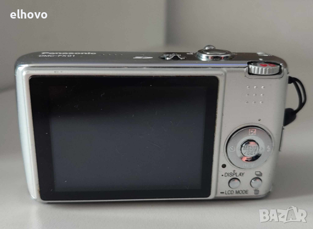 Фотоапарат Panasonic DMC-FX01, снимка 2 - Фотоапарати - 44836698