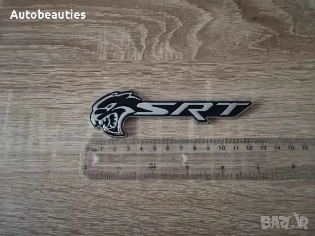 SRT Hellcat сребристо с черно емблема лява, снимка 5 - Аксесоари и консумативи - 47977149