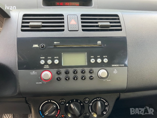 Suzuki Swift 1.5 VVT, снимка 13 - Автомобили и джипове - 52122401