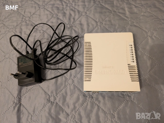 Wireless рутер MikroTik hAP ac в състояние като нов, снимка 2 - Рутери - 53277997