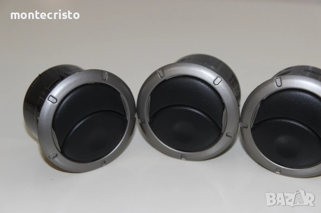 Духалка Dacia Duster (2010-2012г.) въздуховод розетка 687601987R духалки въздуховоди Дъстер, снимка 3 - Части - 52515658