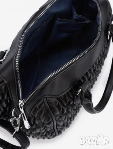 Дамска чанта черна, снимка 4 - Чанти - 47573027