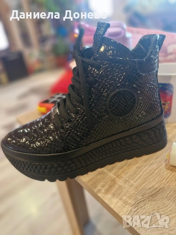 Черни боти естествен лак, снимка 4 - Дамски боти - 53572086