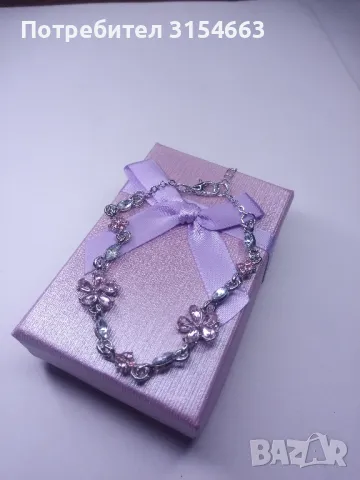 Гривна с кристали , снимка 2 - Гривни - 48732994