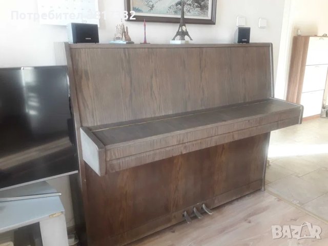 Продава се чешко акустично пиано Petrof, отлично състояние., снимка 2 - Пиана - 41890321
