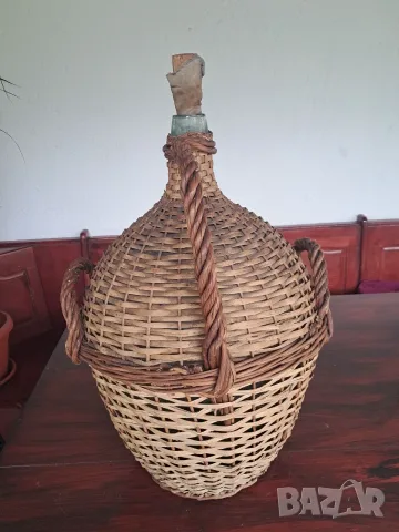 Продавам плетена дамаджана, снимка 2 - Други стоки за дома - 56195489