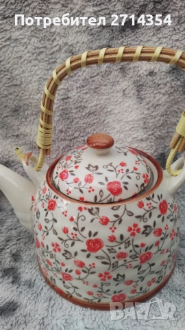 Порцеланов чайник 