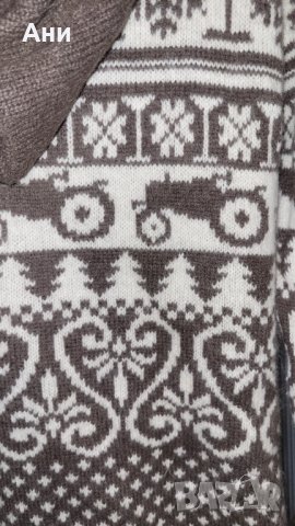 Вълнена жилетка с качулка, снимка 3 - Жилетки - 30708975