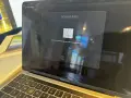 Apple MacBook Pro 13" A2338 M1 16gb ddr4 256gb със забележки, снимка 2