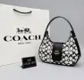 Дамски чанти Coach, снимка 2