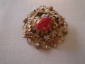 Винтич брошка филигран с червено многоцветно стъкло, снимка 1 - Антикварни и старинни предмети - 36409612
