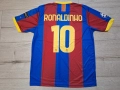 Футболна фланелка на Роналдиньо #Барселона #ретро модел!, снимка 1