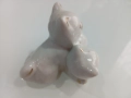 Стара порцеланова фигура с котета , снимка 6