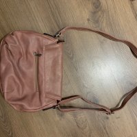 Дамска кожена чанта с дълга дръжка, снимка 5 - Чанти - 35879072